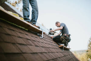 Local Roofers in Golden Hills, CA